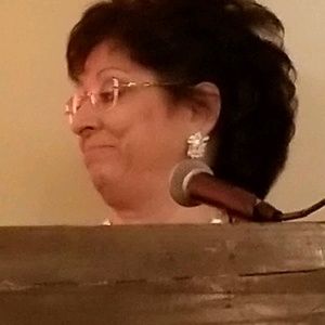 Meet your Posher, Diana